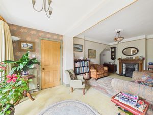 Lounge- click for photo gallery